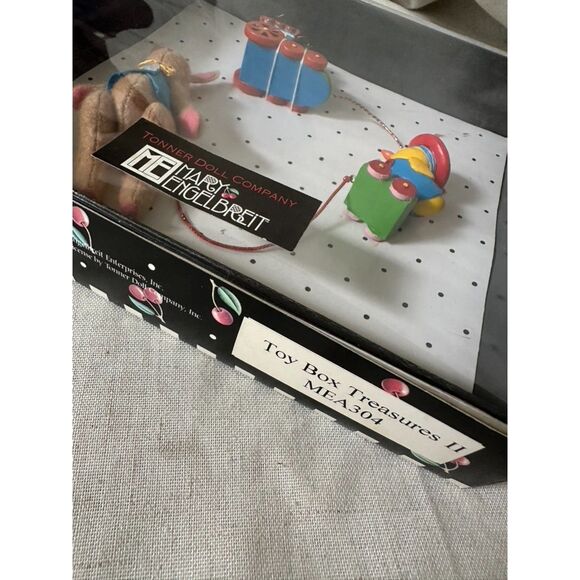 NIB Mary Engelbreit Toy Box Treasures MEA304 Tonner Doll Bunny Train Duck RARE - Picture 7 of 12